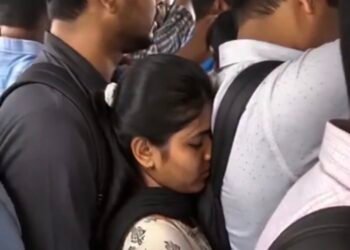 दिल्ली की बस में सफर या संघर्ष? भीड़भाड़ का वीडियो सोशल मीडिया पर वायरल